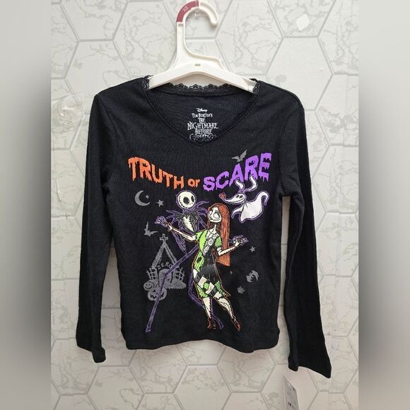 Girls' Sz M8 Nightmare Before Christmas Truth or Scare Long Sleeve Halloween Top - Picture 1 of 5